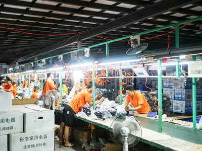 麻豆国产AV无码风扇生产线