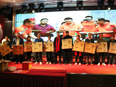 麻豆国产AV无码8周年庆典抽奖