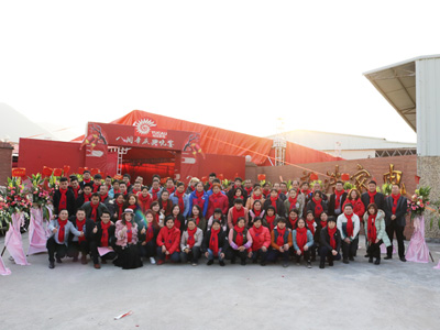 麻豆国产AV无码8周年晚餐合影